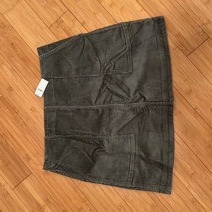 GAP Women’s Utility Corduroy Mini Skirt —Size 14